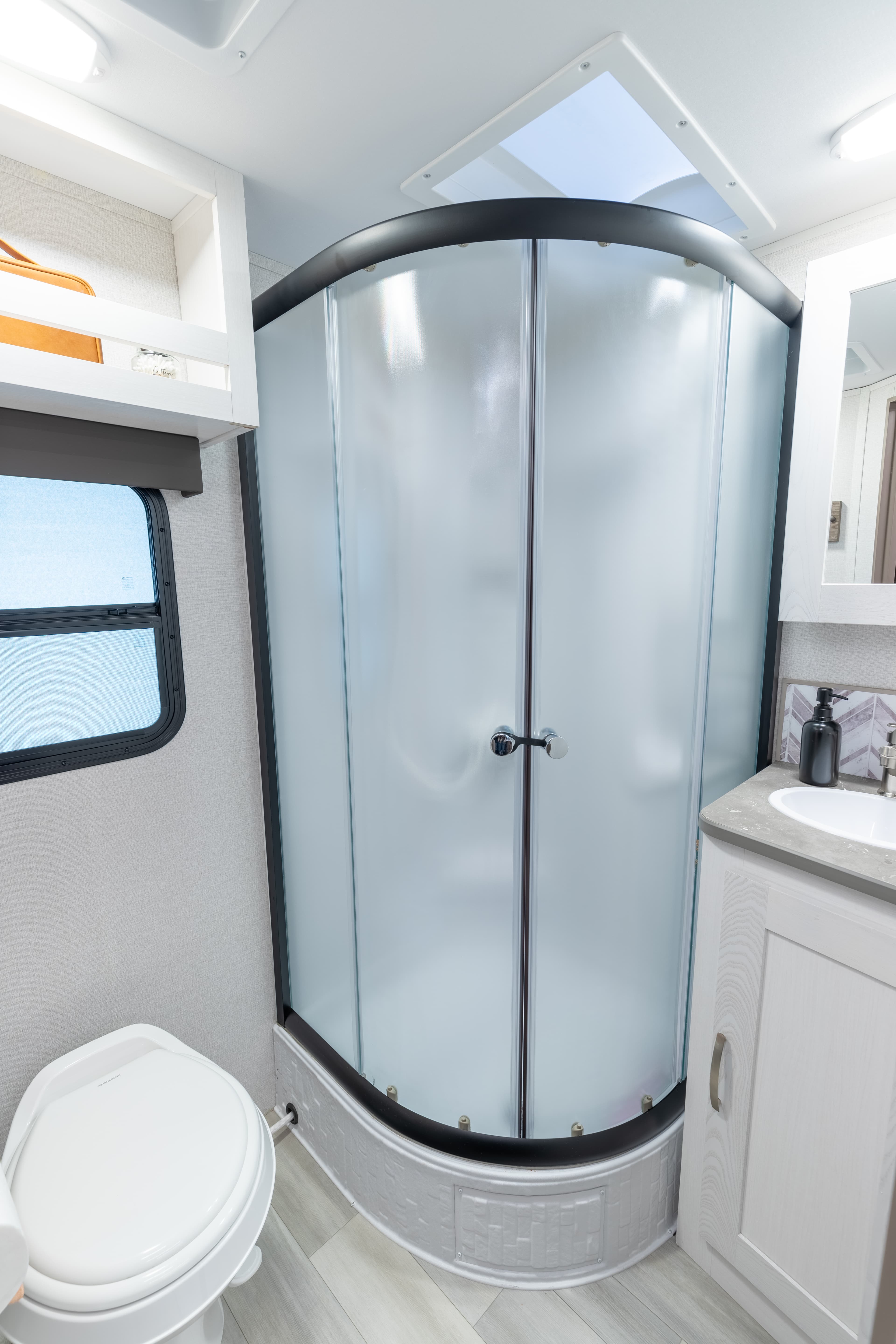 Go Explore X203 - Interior View 3