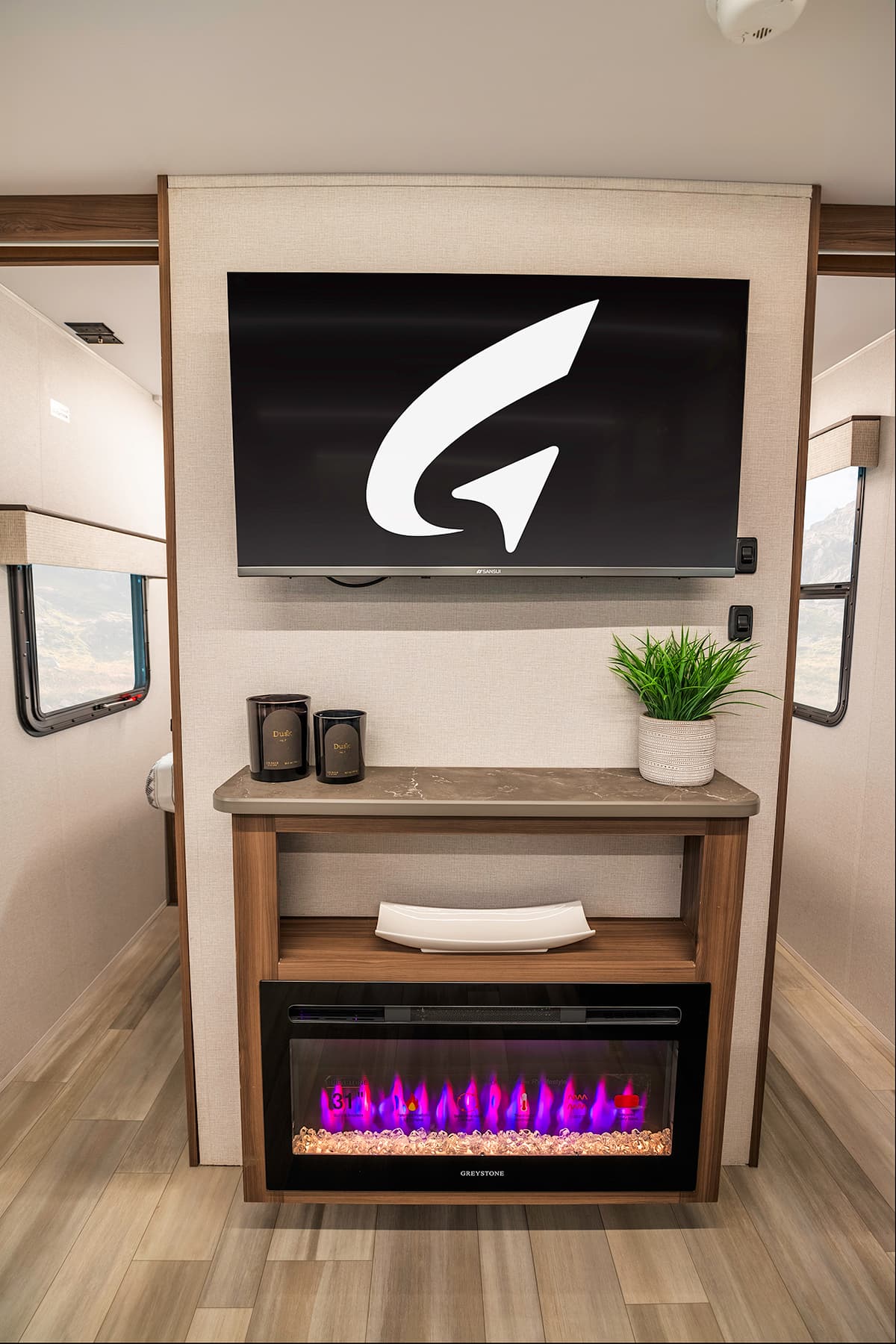 Go Explore X232 - TV Area